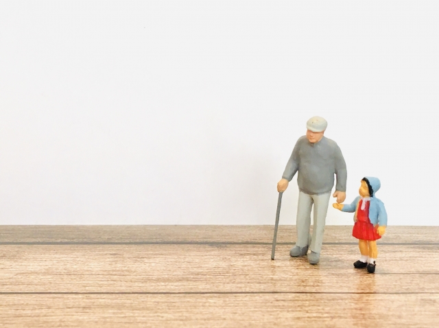 代襲相続を円滑に進めるには、専門家のサポートを活用ください