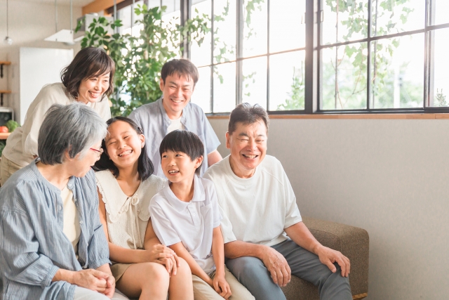 生前贈与で迷ったら相続税まで含めて専門家へ相談しましょう